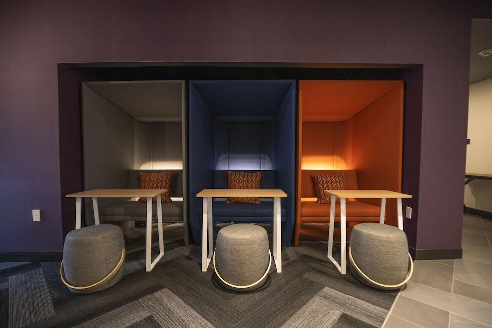 Tru By Hilton Dallas, Tx Hotel 3*